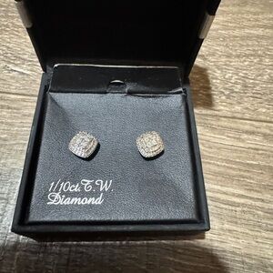 Elegant Silver Diamond Stud Earrings
